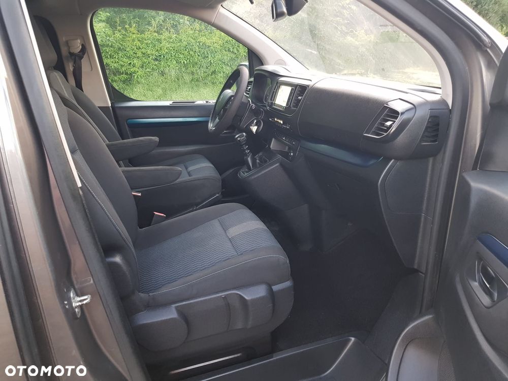 Peugeot Traveller - 6