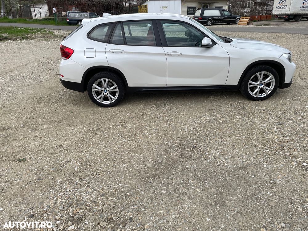 BMW X1 sDrive18d Sport Line - 11