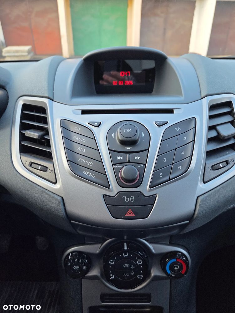 Ford Fiesta 1.25 Titanium EU6 - 12