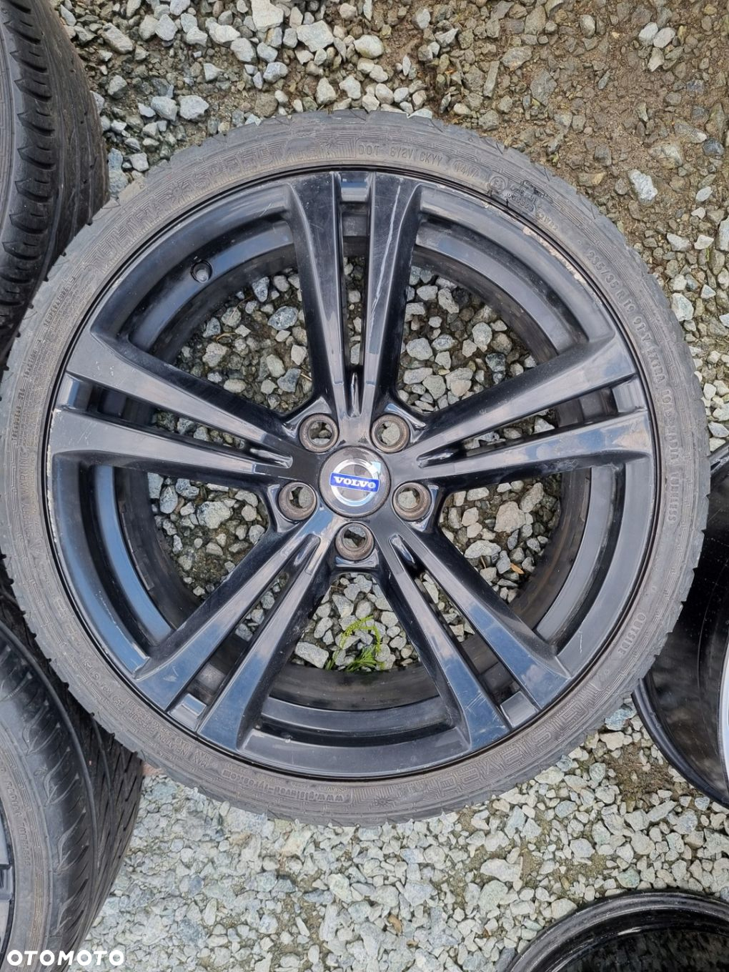 FELGA ALU 8JX19 5X108 ET50 VOLVO XC40 31400721 - 3