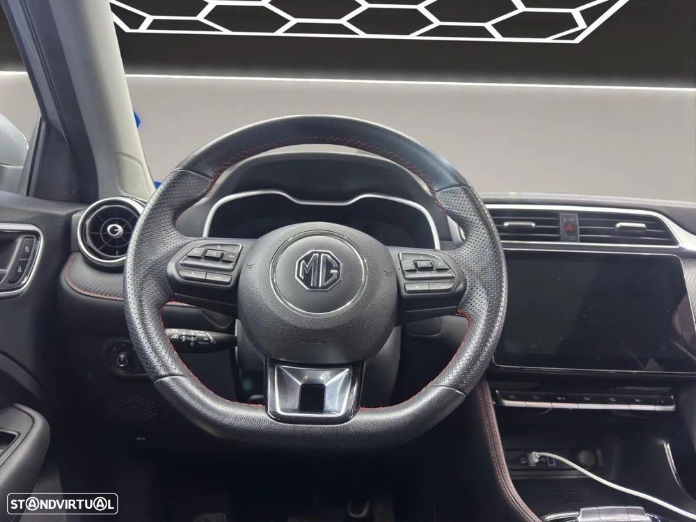 MG ZS - 11