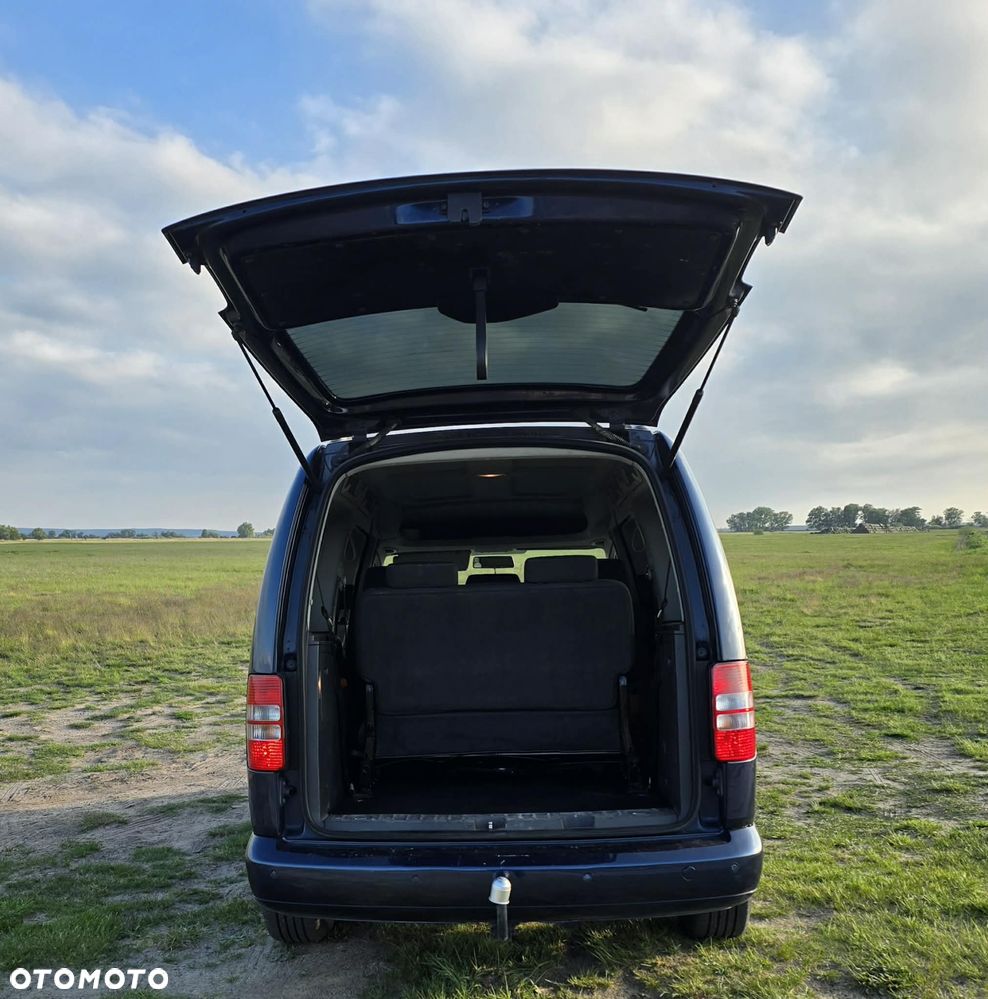 Volkswagen Caddy Maxi Comfortline BMT - 11