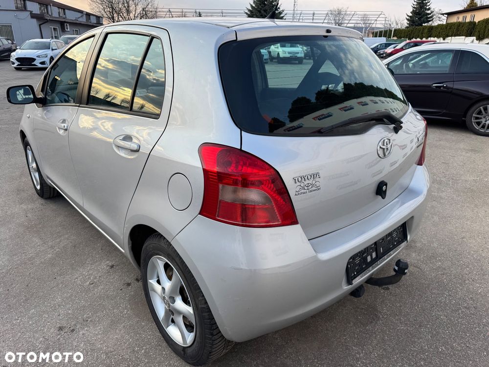 Toyota Yaris 1.3 VVT-i Sol - 5