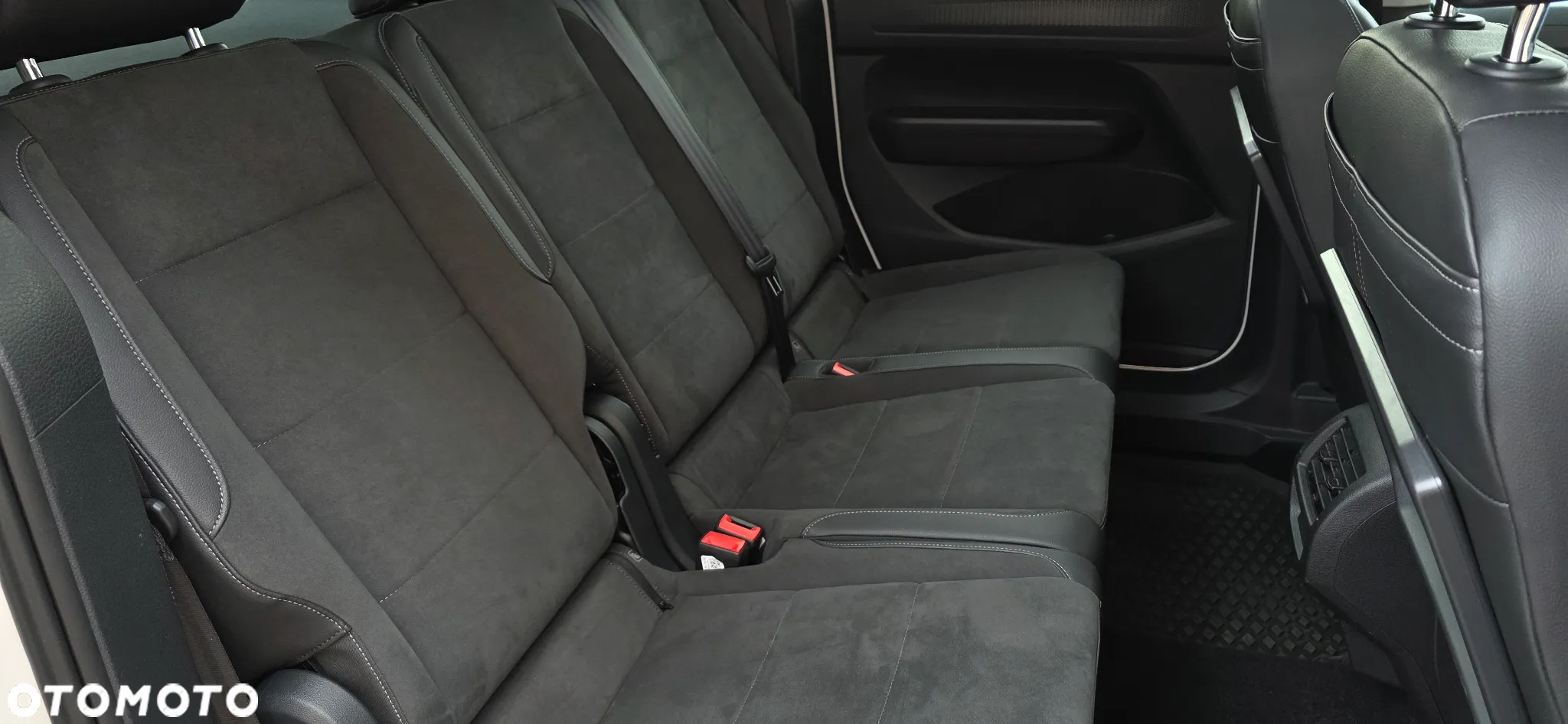 Volkswagen Caddy 2.0 TDI Style DSG - 16