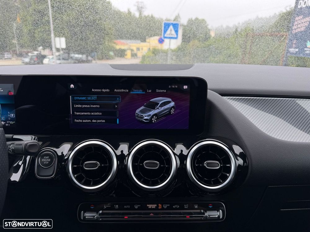 Mercedes-Benz GLA 250 - 30