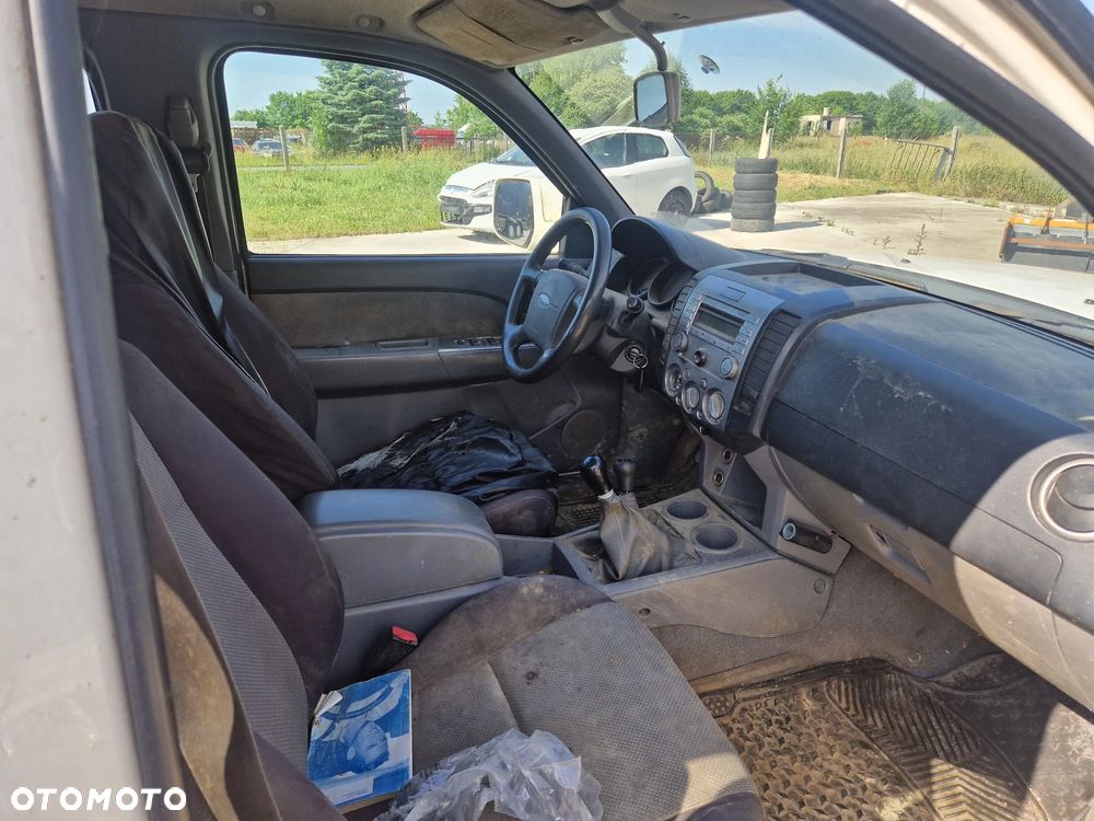 Ford Ranger 2.5 TDCi DC XLT - 6