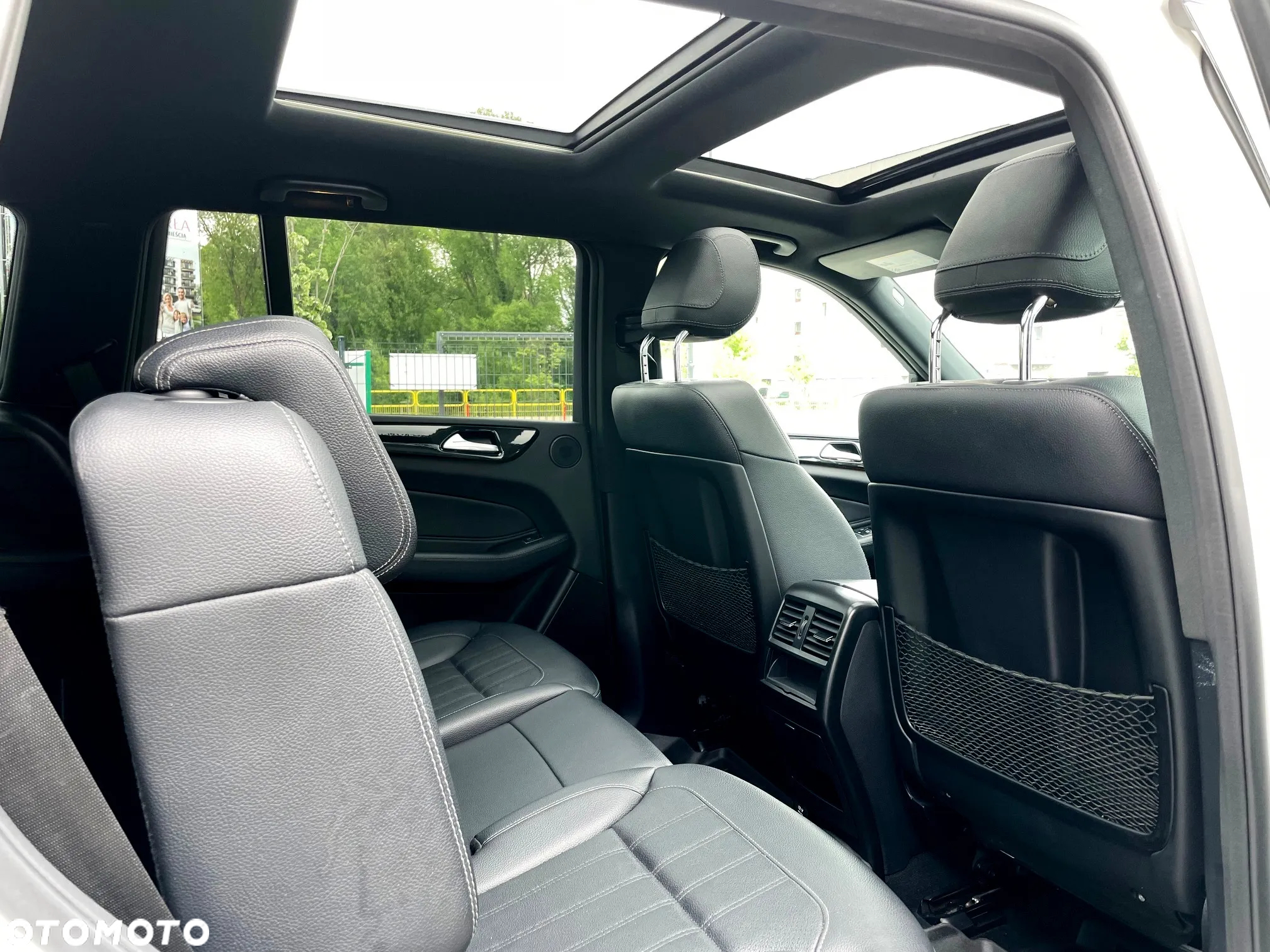 Mercedes-Benz GLS - 14