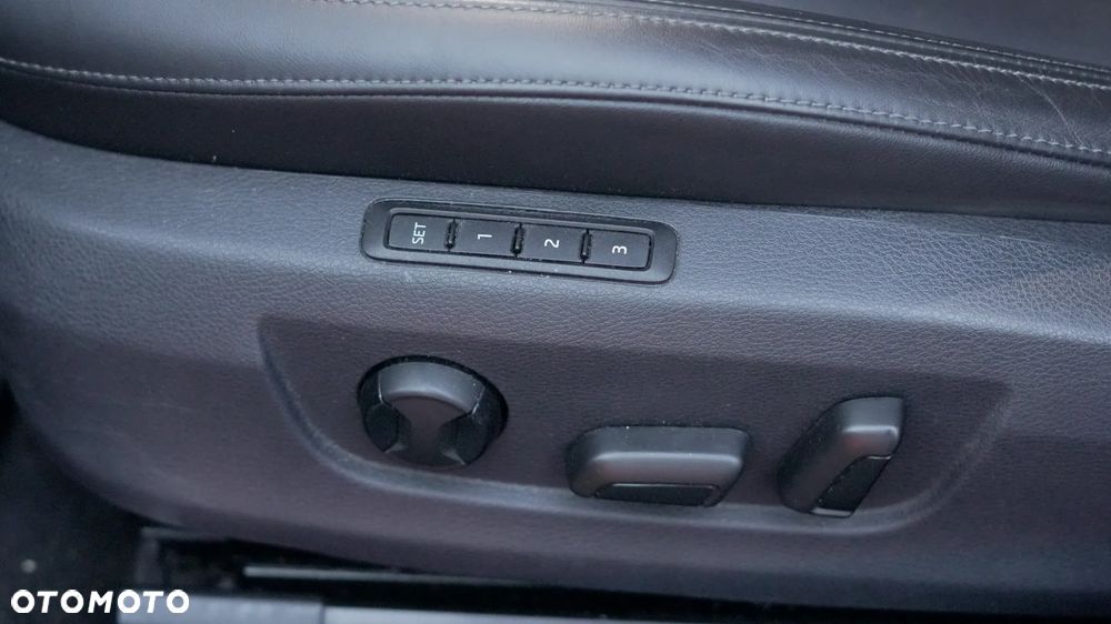 Skoda Superb 2.0 TSI 4x4 L&K DSG - 14