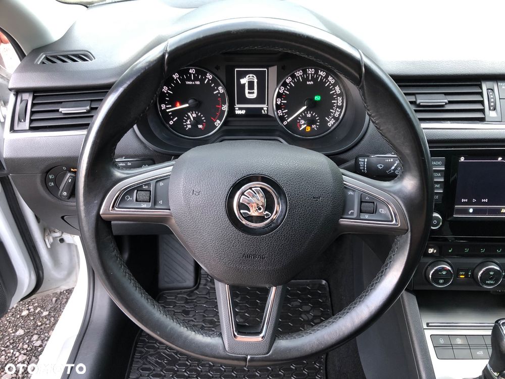 Skoda Octavia 1.4 TSI Joy DSG - 19
