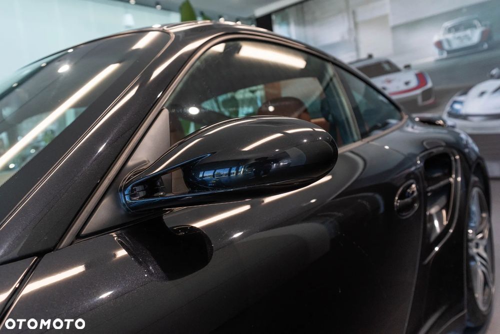 Porsche 911 Turbo Tiptronic S - 31
