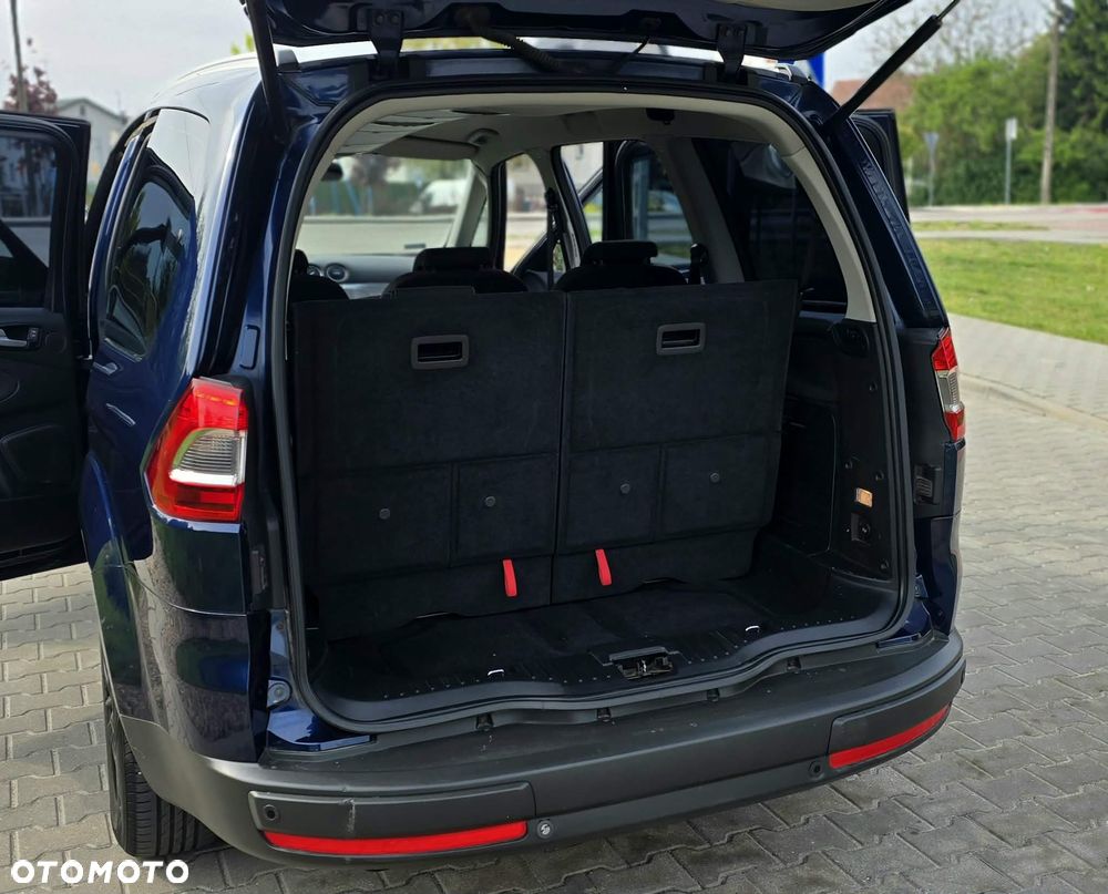Ford Galaxy - 16