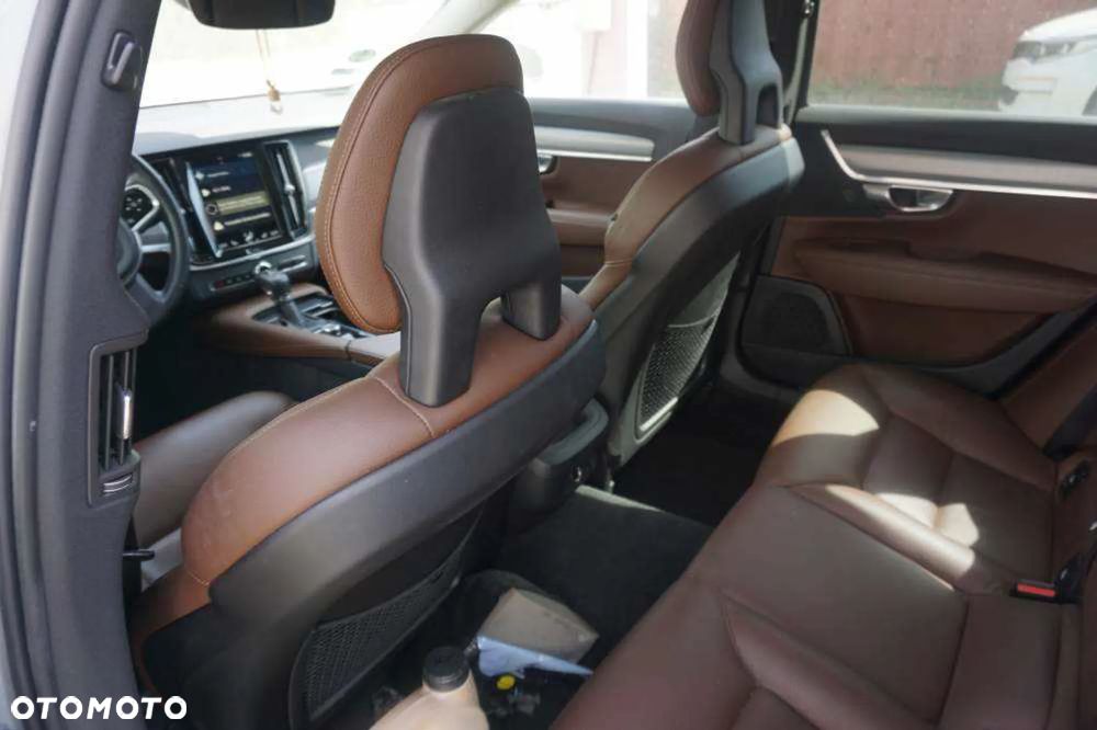 Volvo V90 D4 Momentum - 7