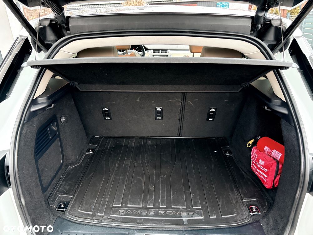 Land Rover Range Rover Evoque Si4 SE Dynamic - 27