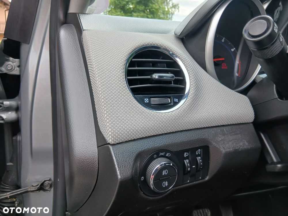 Chevrolet Cruze 1.8 LT+ - 17