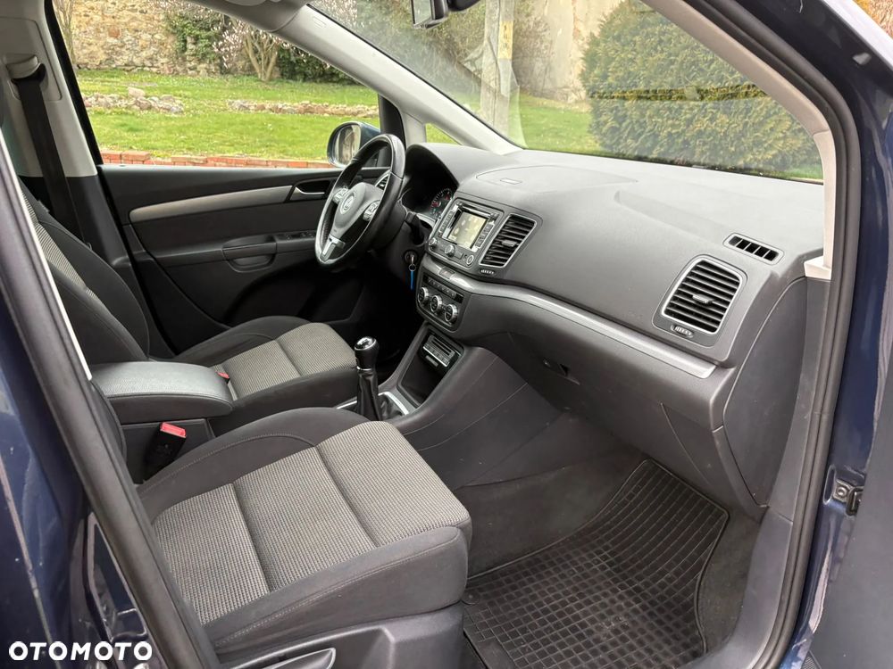 Volkswagen Sharan 2.0 TDI 4Motion BlueMotion Technology Highline - 15