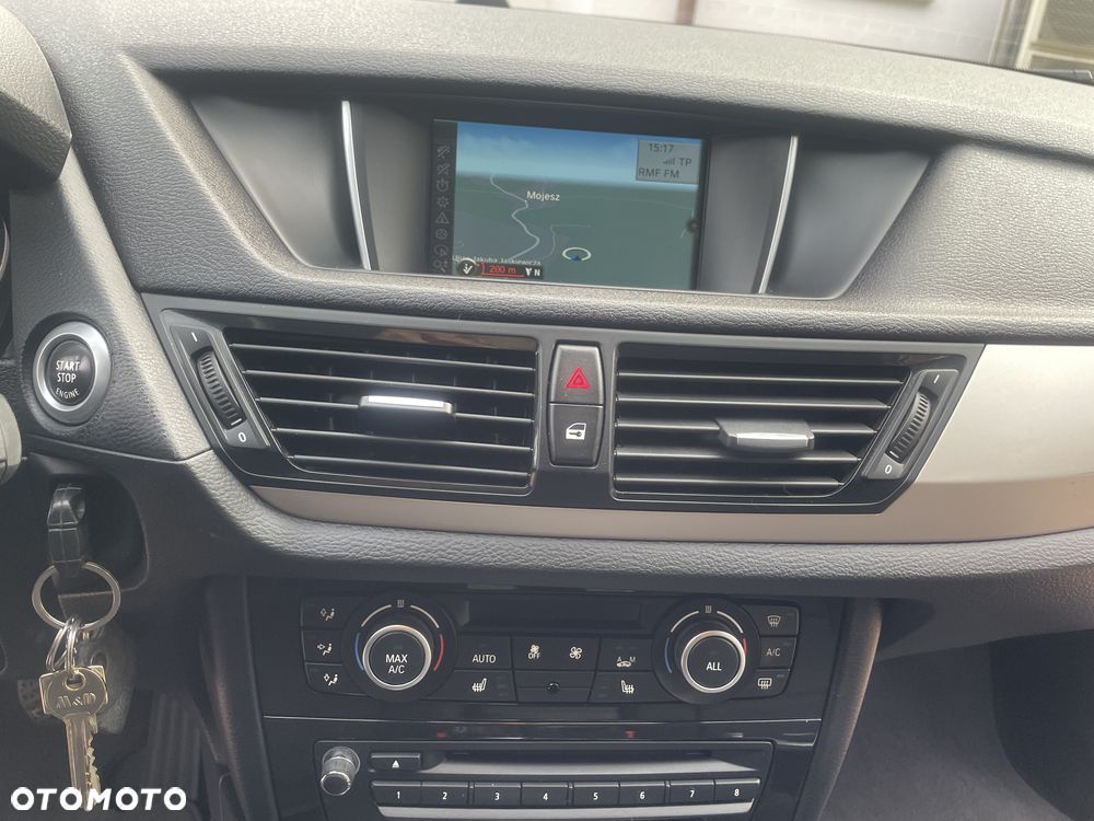 BMW X1 sDrive18d xLine - 10