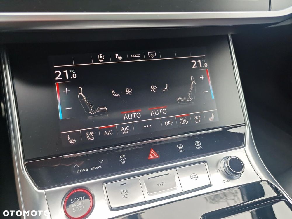 Audi RS6 Avant - 30