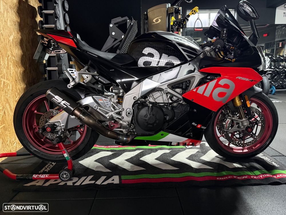 Aprilia RSV - 11