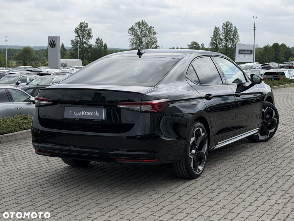 Skoda Superb 2.0 TDI SCR 4x4 Sportline DSG - 5