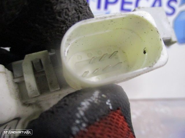 Fecho 8X1837015 AUDI A1 SPORTBACK 8X FASE 1 2013 1.6TDI 105CV 5P PRETO FE 7 PINOS - 5