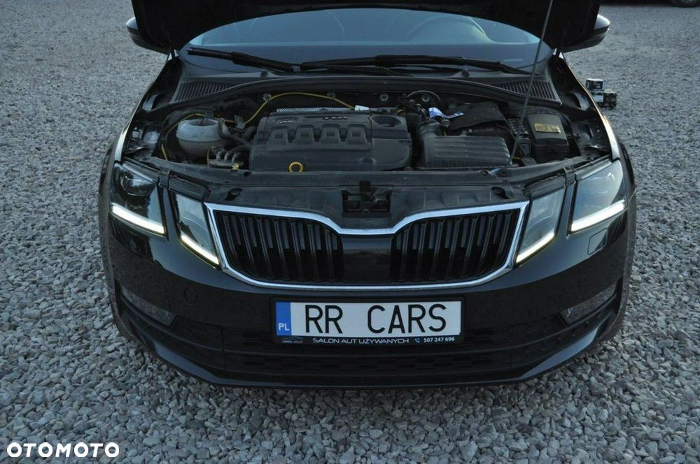 Skoda Octavia 2.0 TDI 4x4 DSG RS - 39