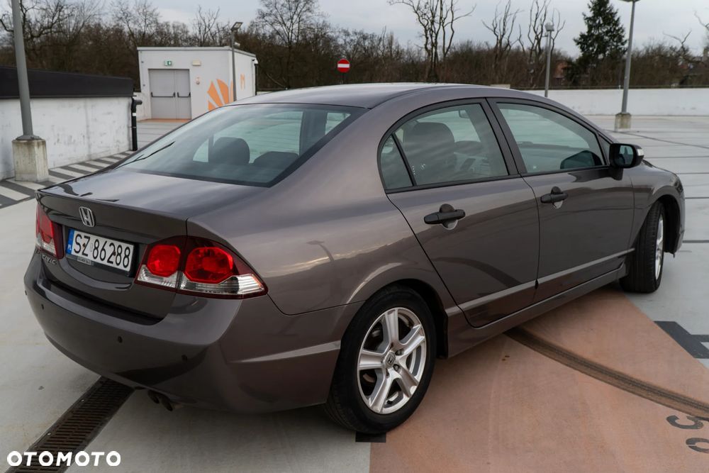Honda Civic 1.8 Comfort - 4