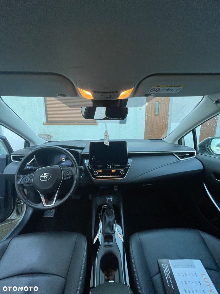 Toyota Corolla 1.8 Hybrid Executive - 20