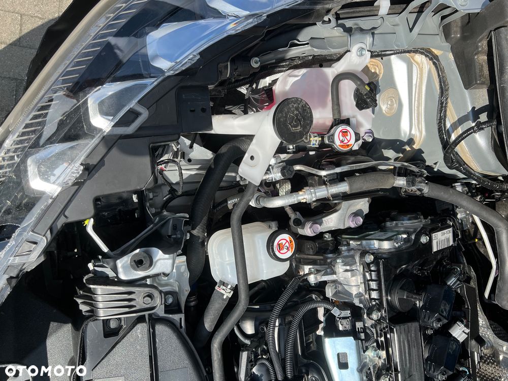 Toyota Corolla Cross 2.0 Hybrid Style AWD - 14