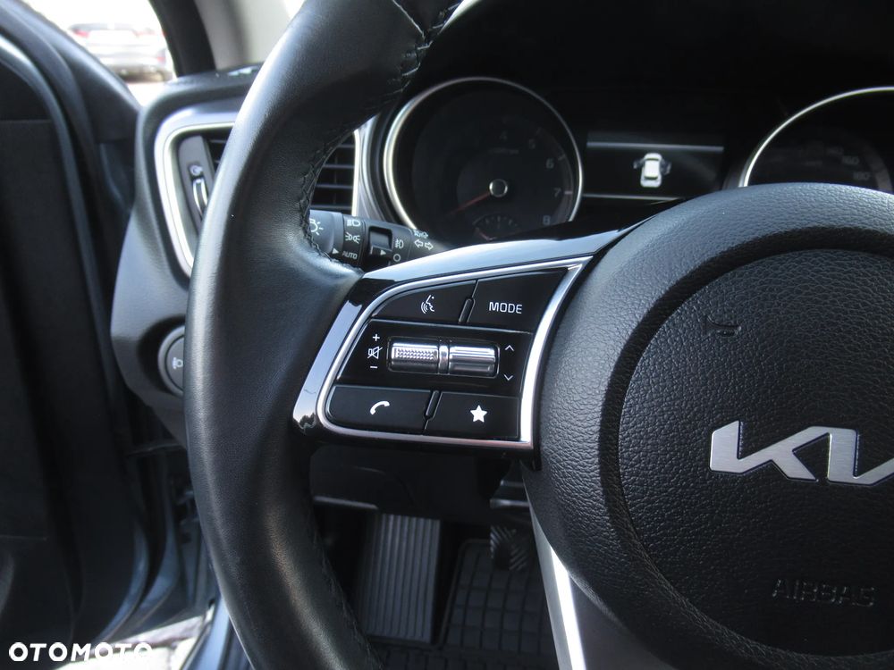 Kia Ceed 1.5 T-GDI M - 12