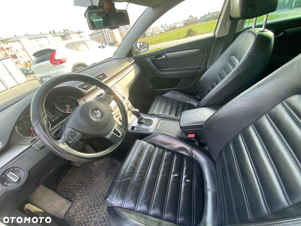 Volkswagen Passat 2.0 TDI 4Mot Highline DSG - 9