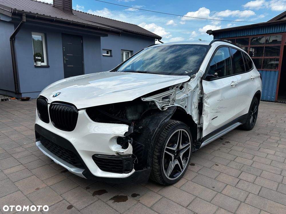 BMW X1 xDrive25i xLine sport - 2
