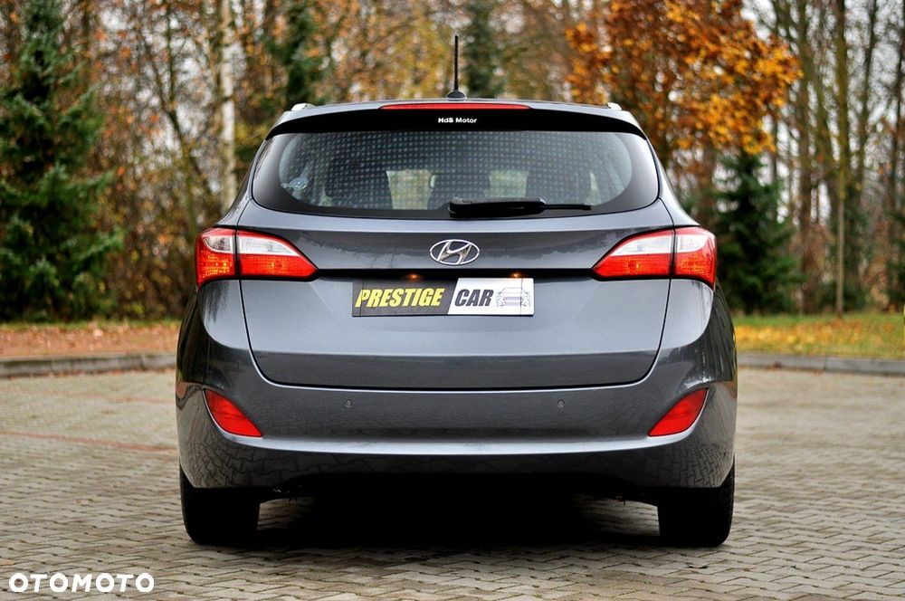 Hyundai i30 1.6 CRDi BlueDrive Premium - 16