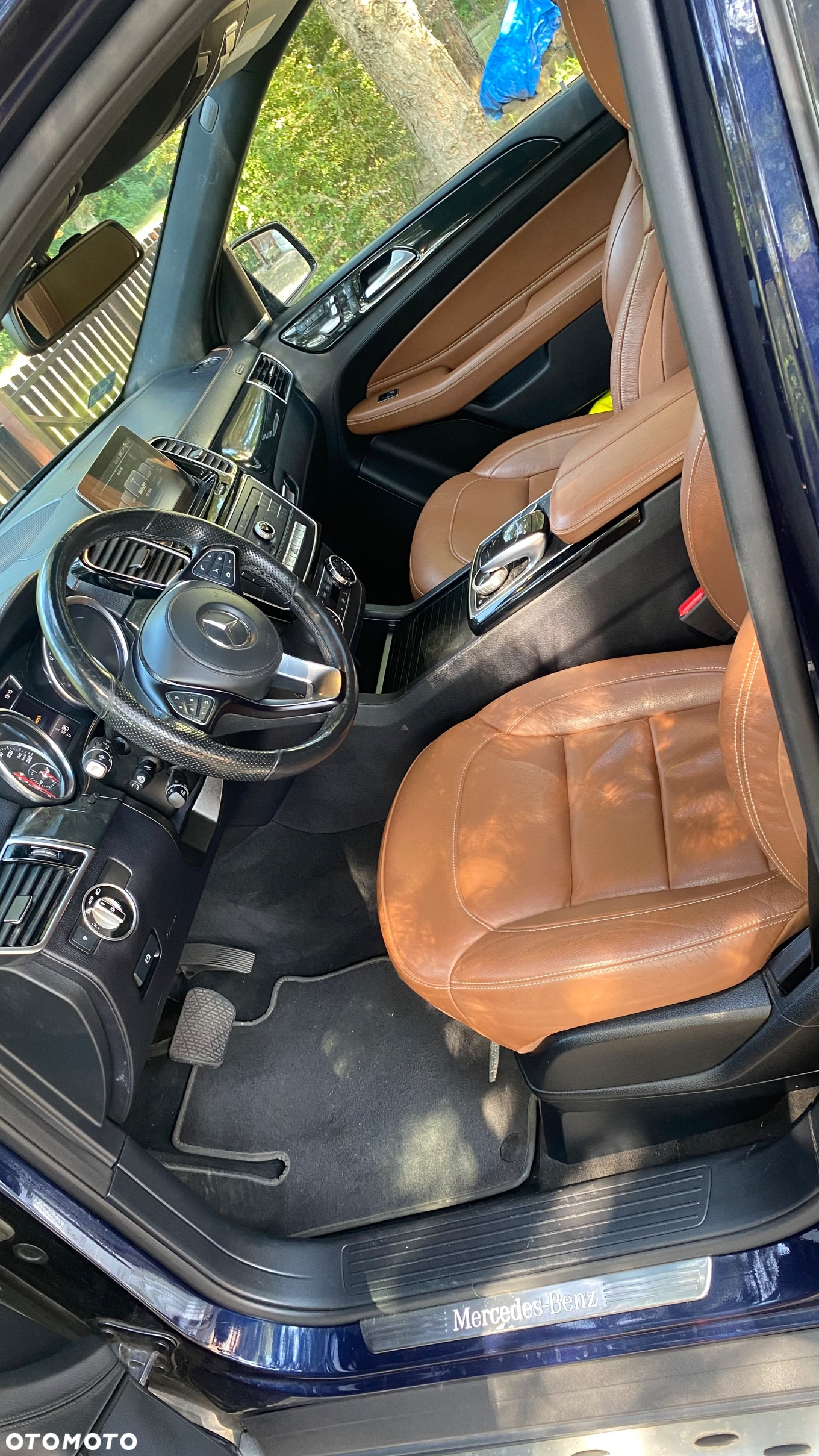 Mercedes-Benz GLS - 20