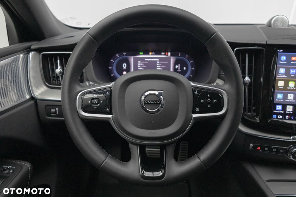 Volvo XC 60 B4 D AWD Ultimate Dark - 20