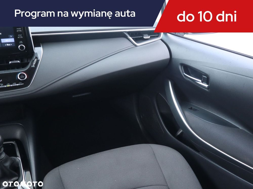 Toyota Corolla - 10