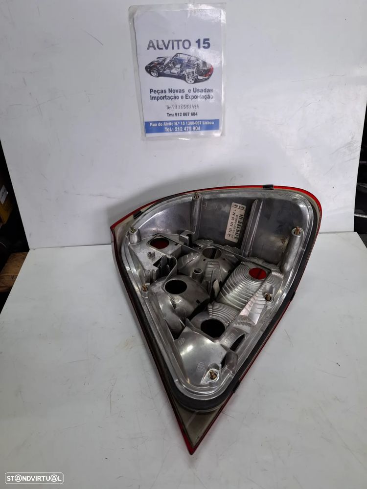 Farolim Esquerdo Mercedes Classe C 202 820 09 64 L - 3