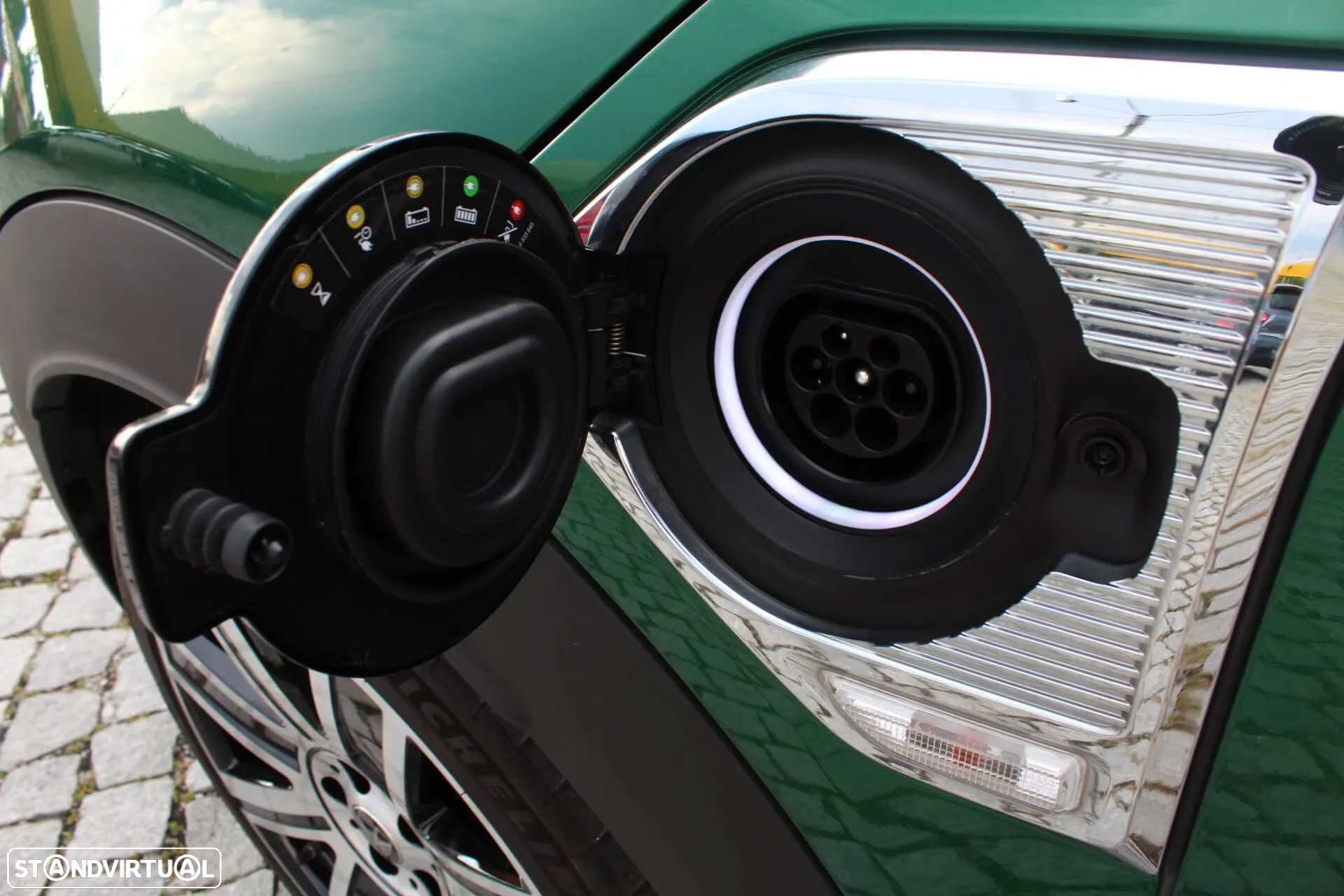 MINI Countryman Cooper SE ALL4 Auto - 28