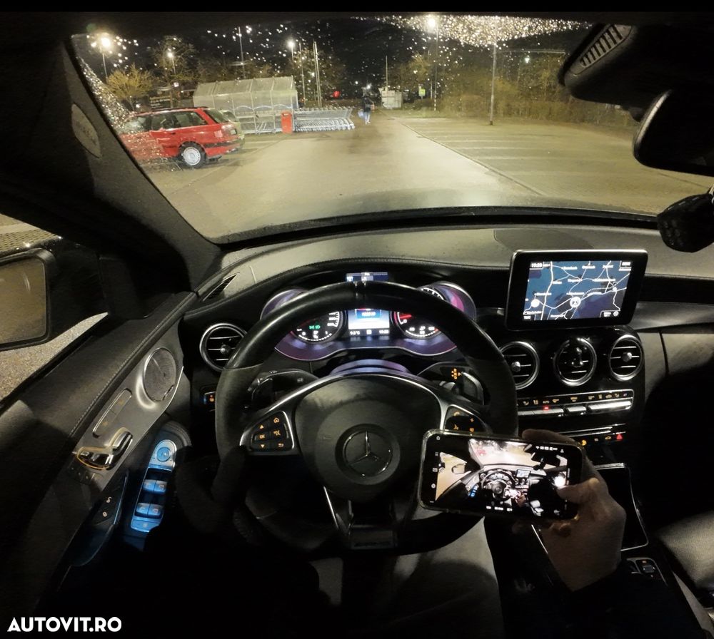 Mercedes-Benz C 43 AMG - 12