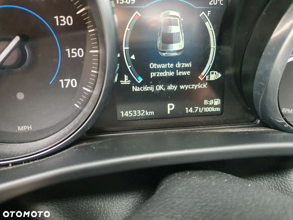 Jaguar XE - 11
