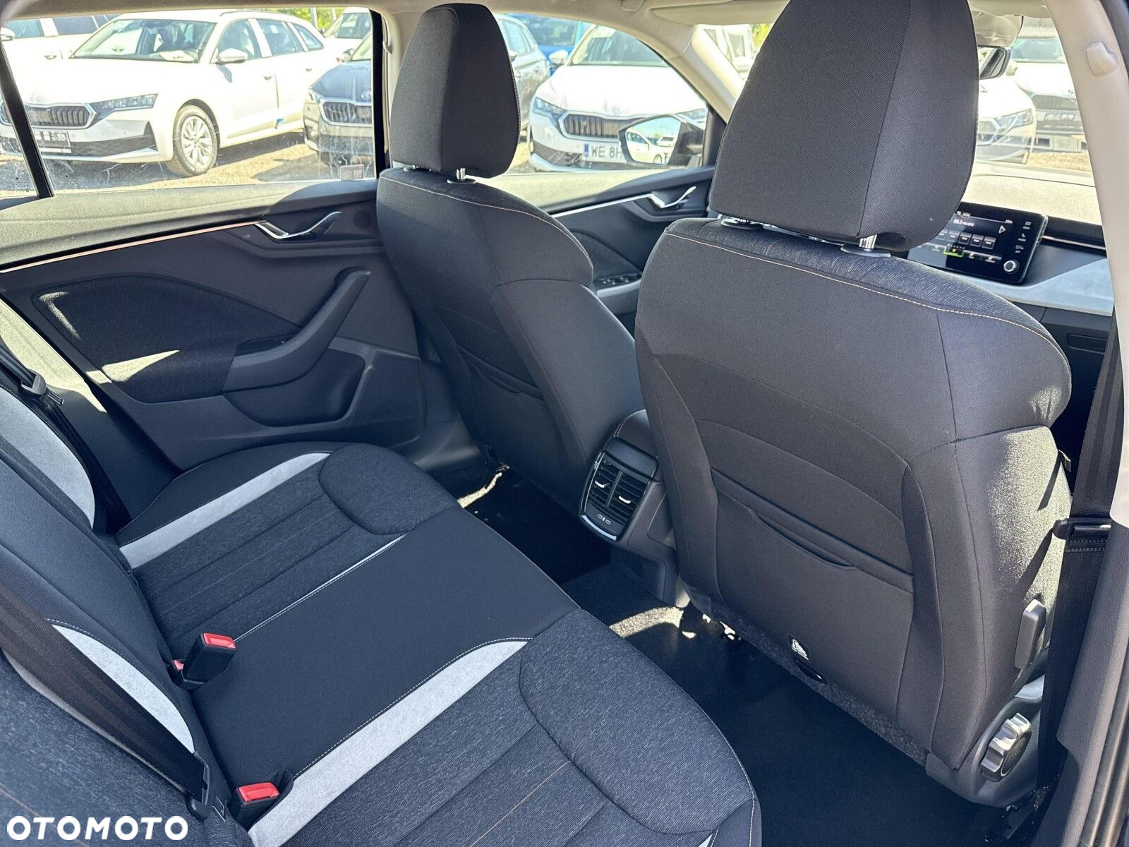 Skoda Scala 1.5 TSI Selection DSG - 20