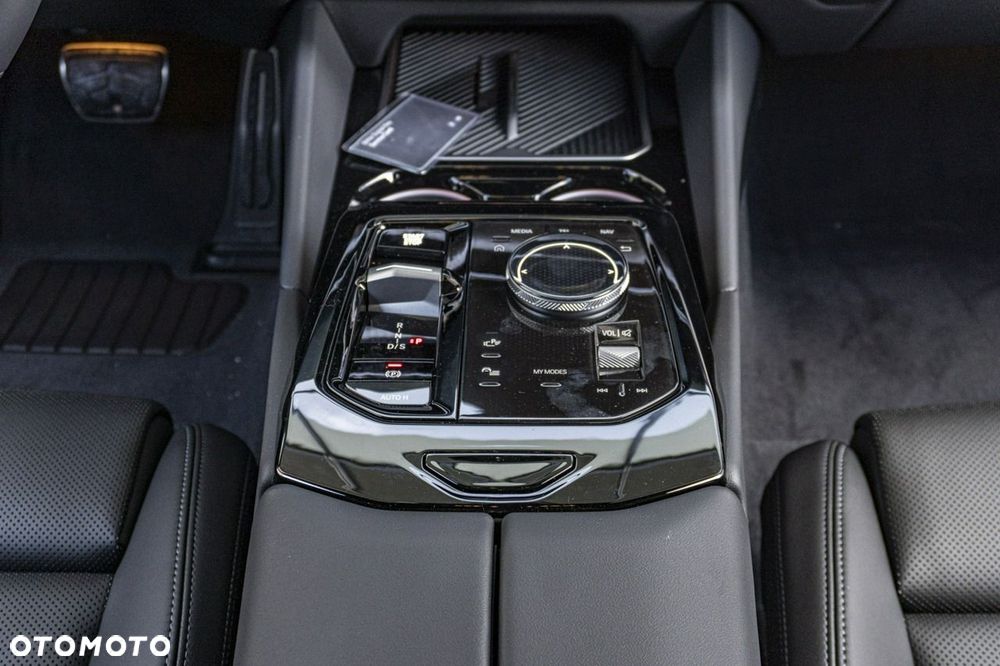 BMW Seria 5 - 21