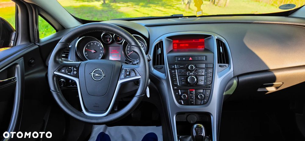 Opel Astra 1.4 Turbo - 28