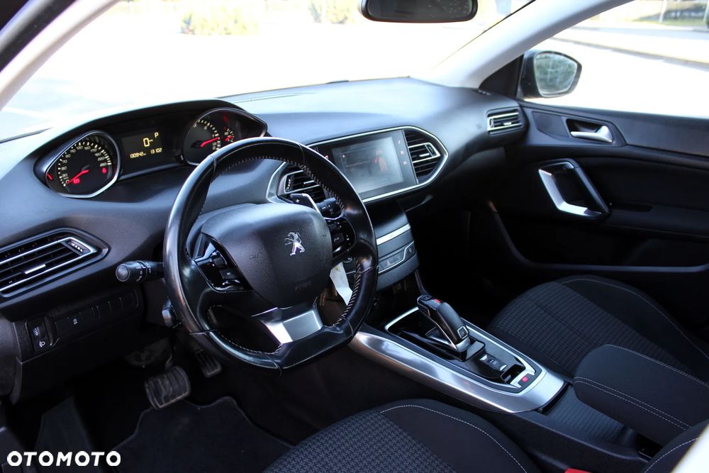 Peugeot 308 BlueHDi 130 EAT8 Stop & Start Active - 8