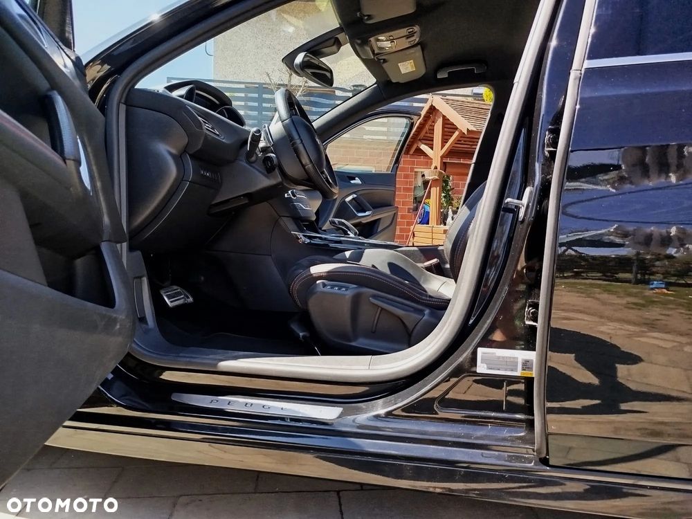Peugeot 308 ver-puretech-225-eat8-stop-start-gt - 19
