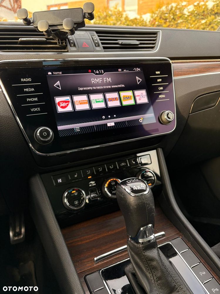 Skoda Superb 2.0 TSI 4x4 Scout DSG - 11