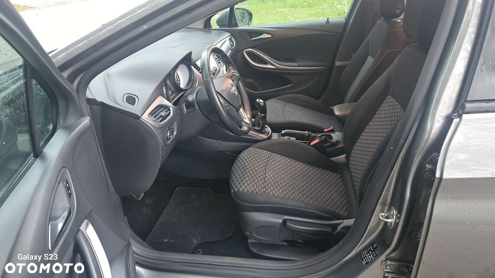Opel Astra 1.6 CDTI Active - 11