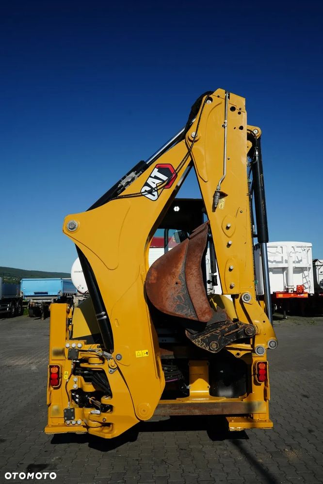 Caterpillar 432 F  / KOPARKO-ŁADOWARKA  / 1 800  MTH /  KLIMATYZACJA / - 18