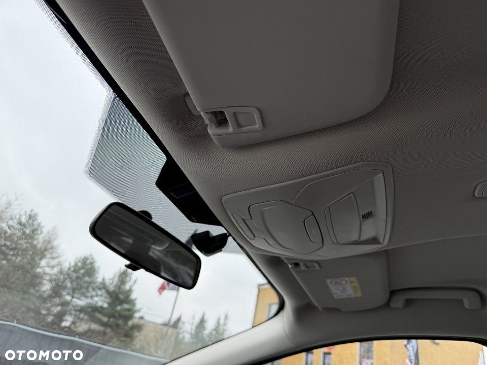 Ford Kuga 1.5 EcoBoost 2x4 Titanium - 25