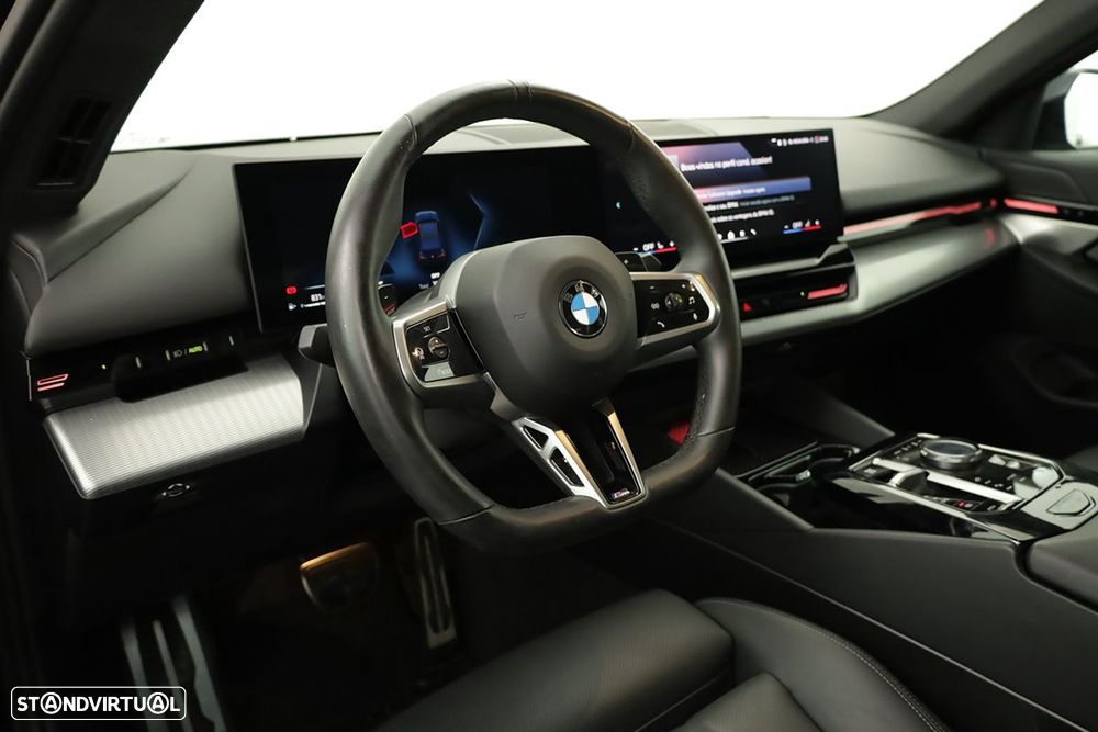 BMW 520 d Pack Desportivo M - 7