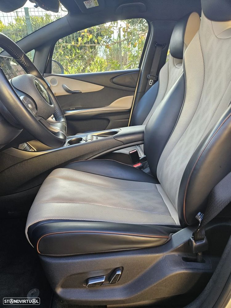 BYD Dolphin 60.4 kWh Design - 24